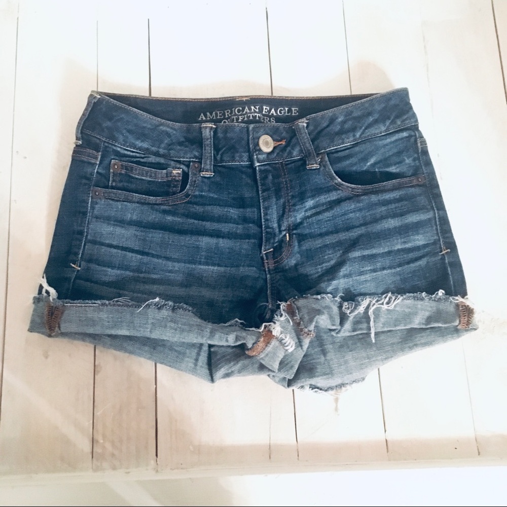 [ae denim distressed shorts] sz 6